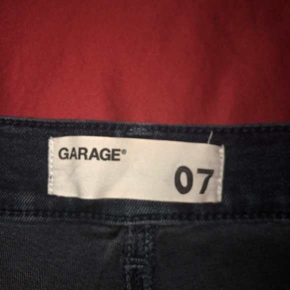 Garage black jeans with holes in knee - Picture 4 of 4